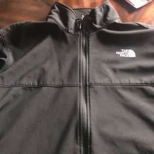 Men’s Black Northface Windstopper